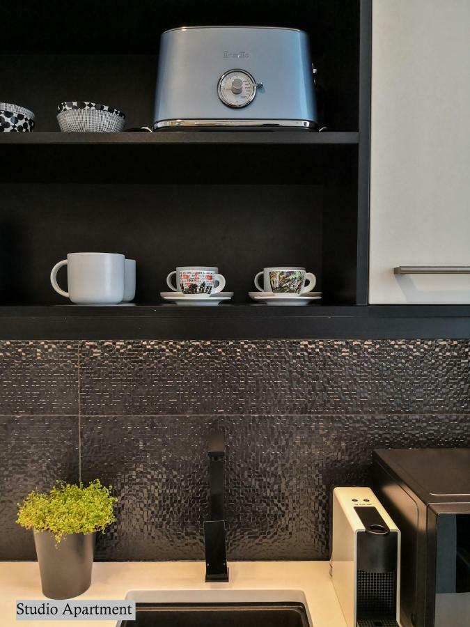 Private In A Landmark Heritage Building Apartment